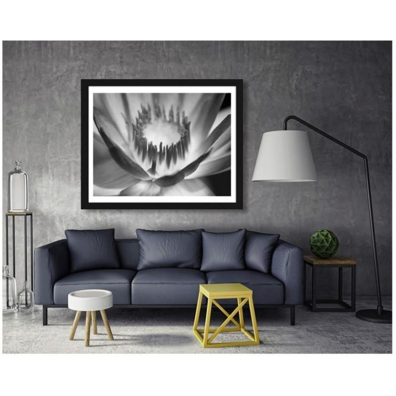Glezna melnā rāmī - Lotus flower Home Trends