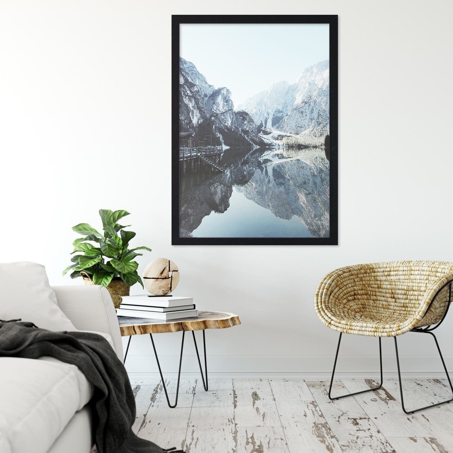 Glezna melnā rāmī - Marina In The Mountains Home Trends