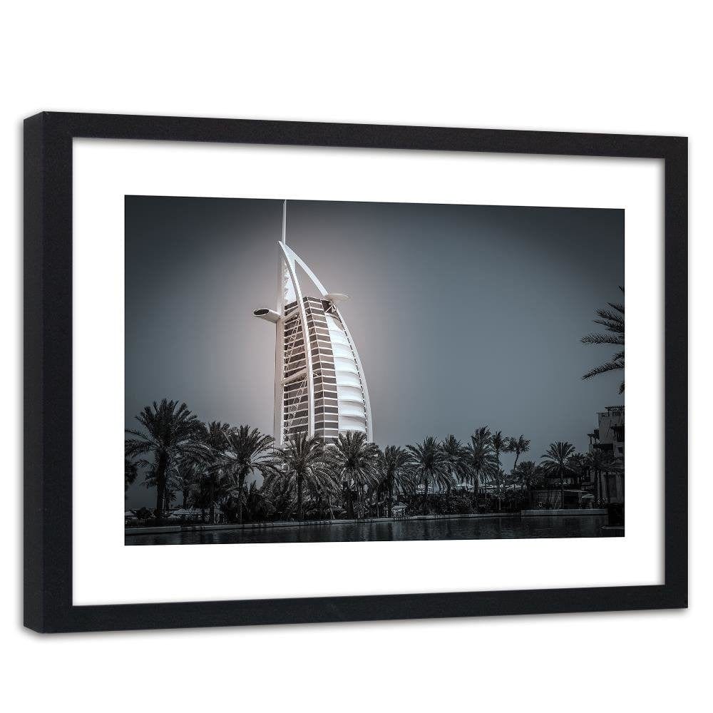 Glezna melnā rāmī - Modern Hotel In Dubai Home Trends