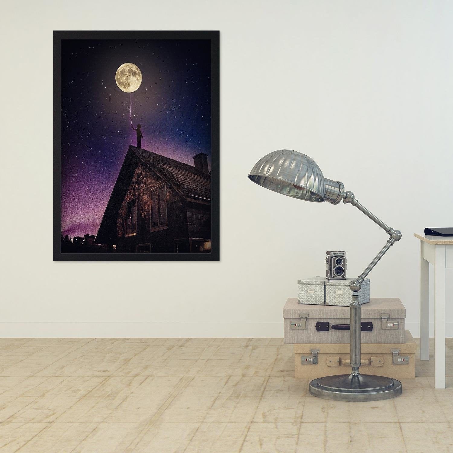 Glezna melnā rāmī - Moon As Balloon Home Trends