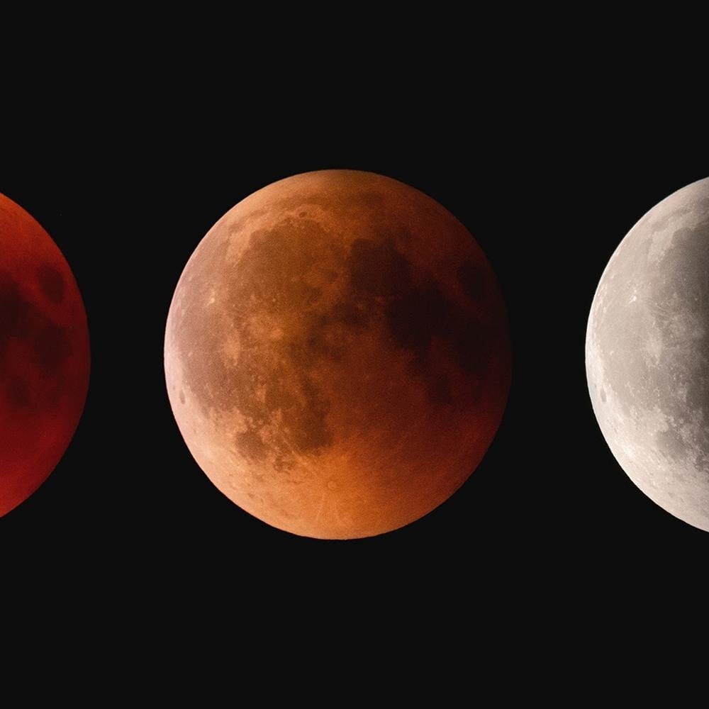 Glezna melnā rāmī - Moon Phase Home Trends