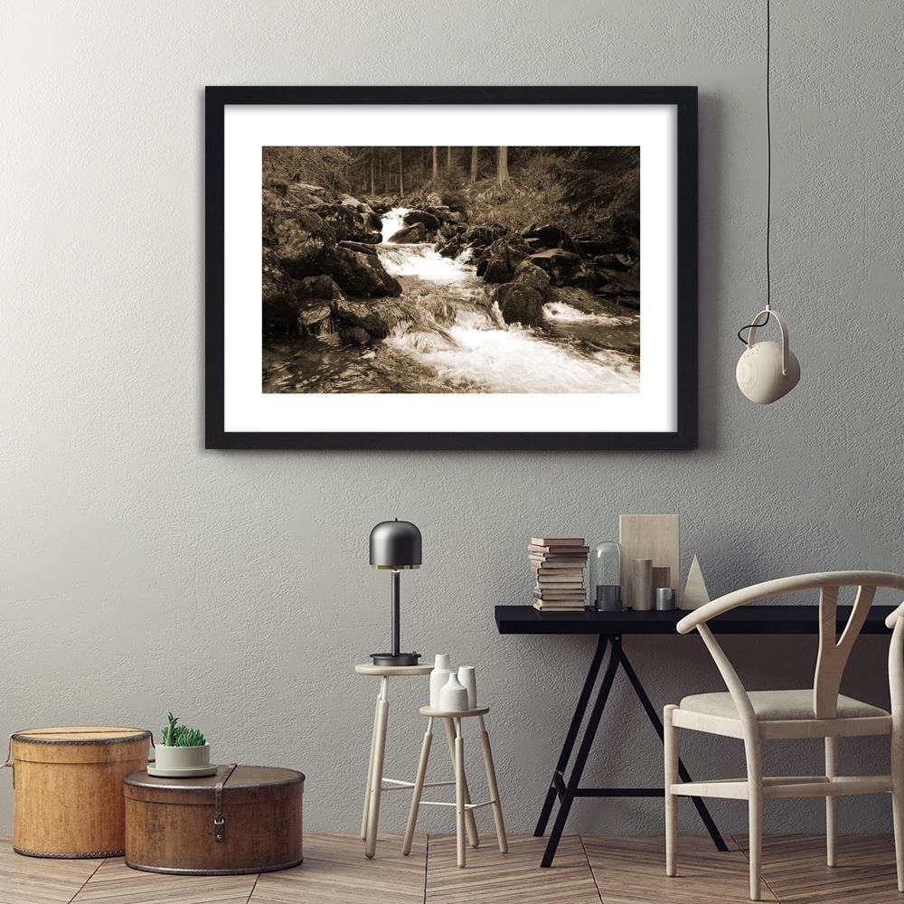 Glezna melnā rāmī - Mountain Stream 1 Home Trends