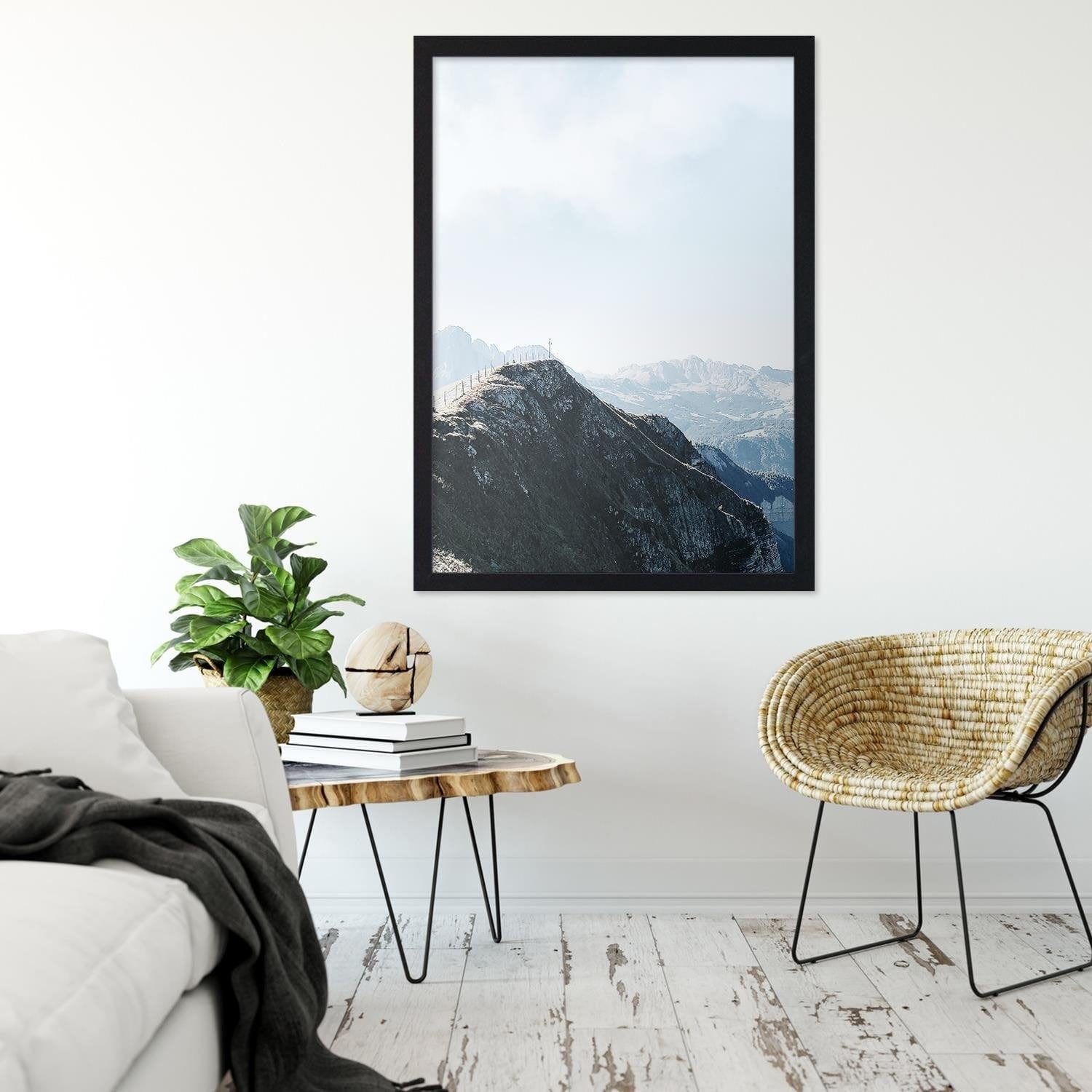 Glezna melnā rāmī - Mountain Trail Home Trends