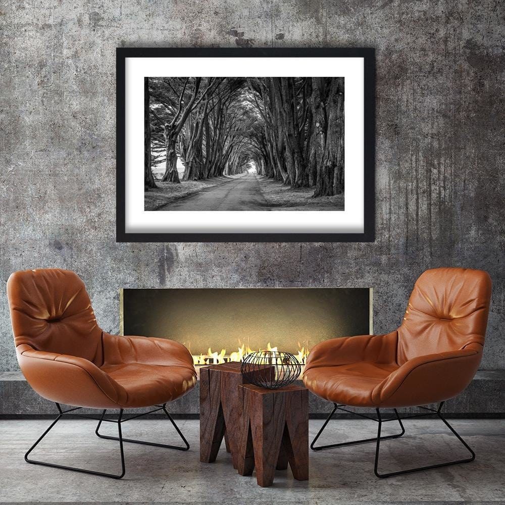 Glezna melnā rāmī - Mysterious Alley Home Trends