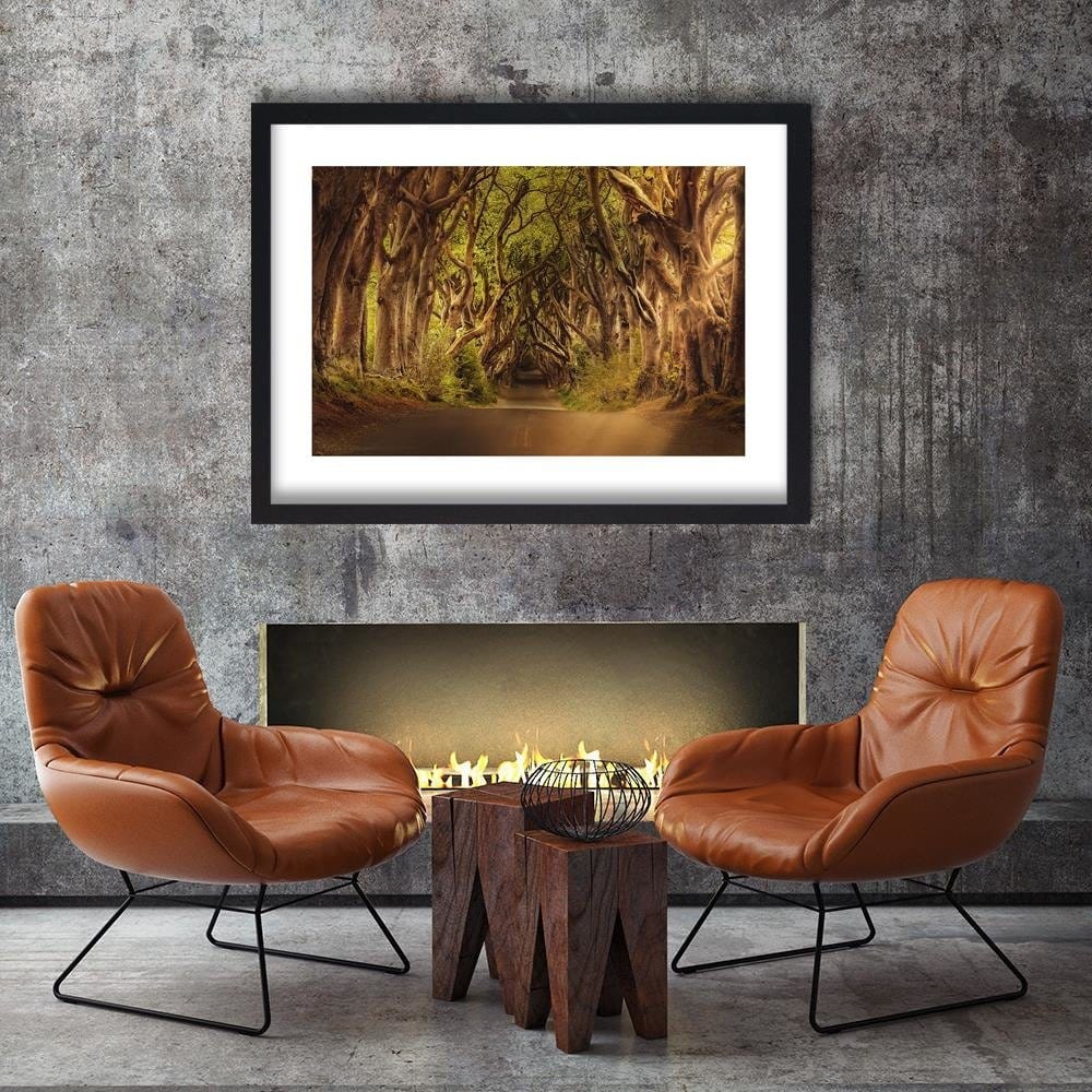 Glezna melnā rāmī - Mysterious Forest Home Trends