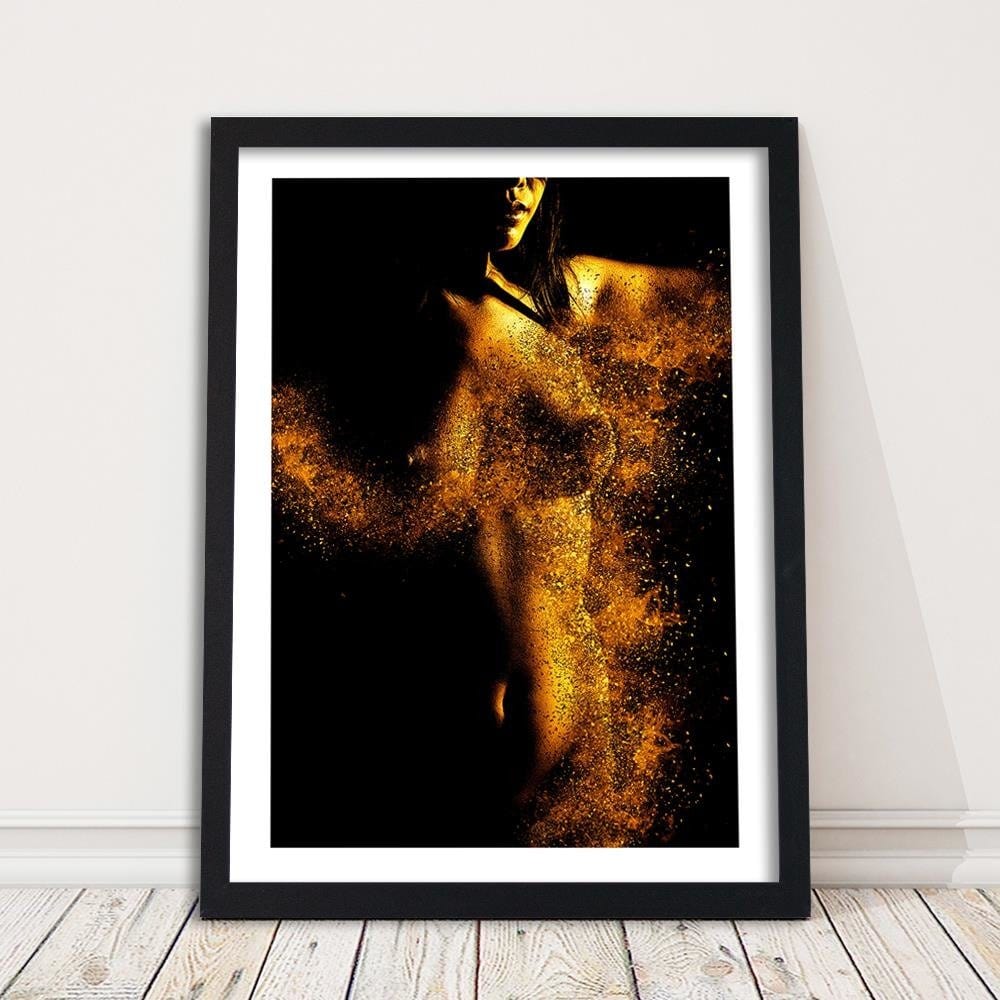 Glezna melnā rāmī - Nudity In Gold Dust Home Trends