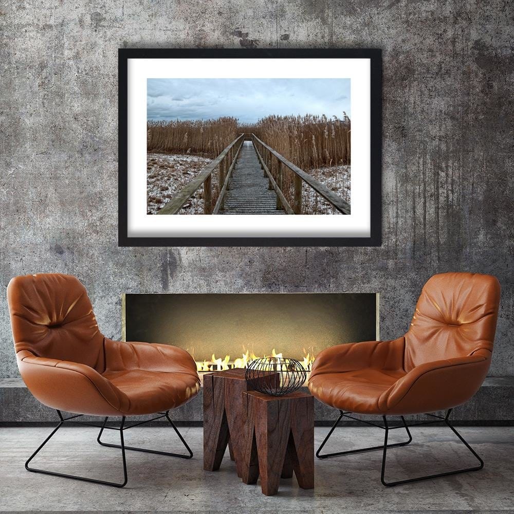 Glezna melnā rāmī - Old Bridge In Winter Home Trends