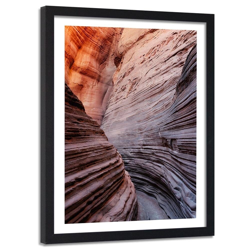 Glezna melnā rāmī - Pass Between The Rocks Home Trends