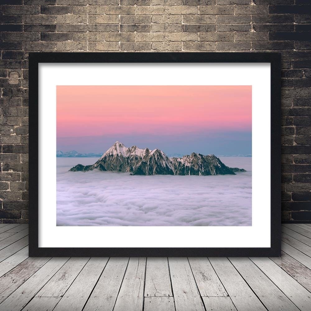Glezna melnā rāmī - Peaks Above The Clouds Home Trends