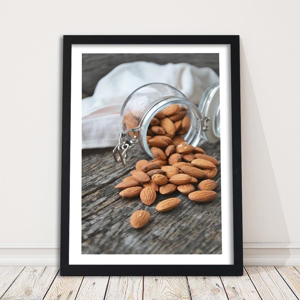 Glezna melnā rāmī - Roasted Almonds Home Trends