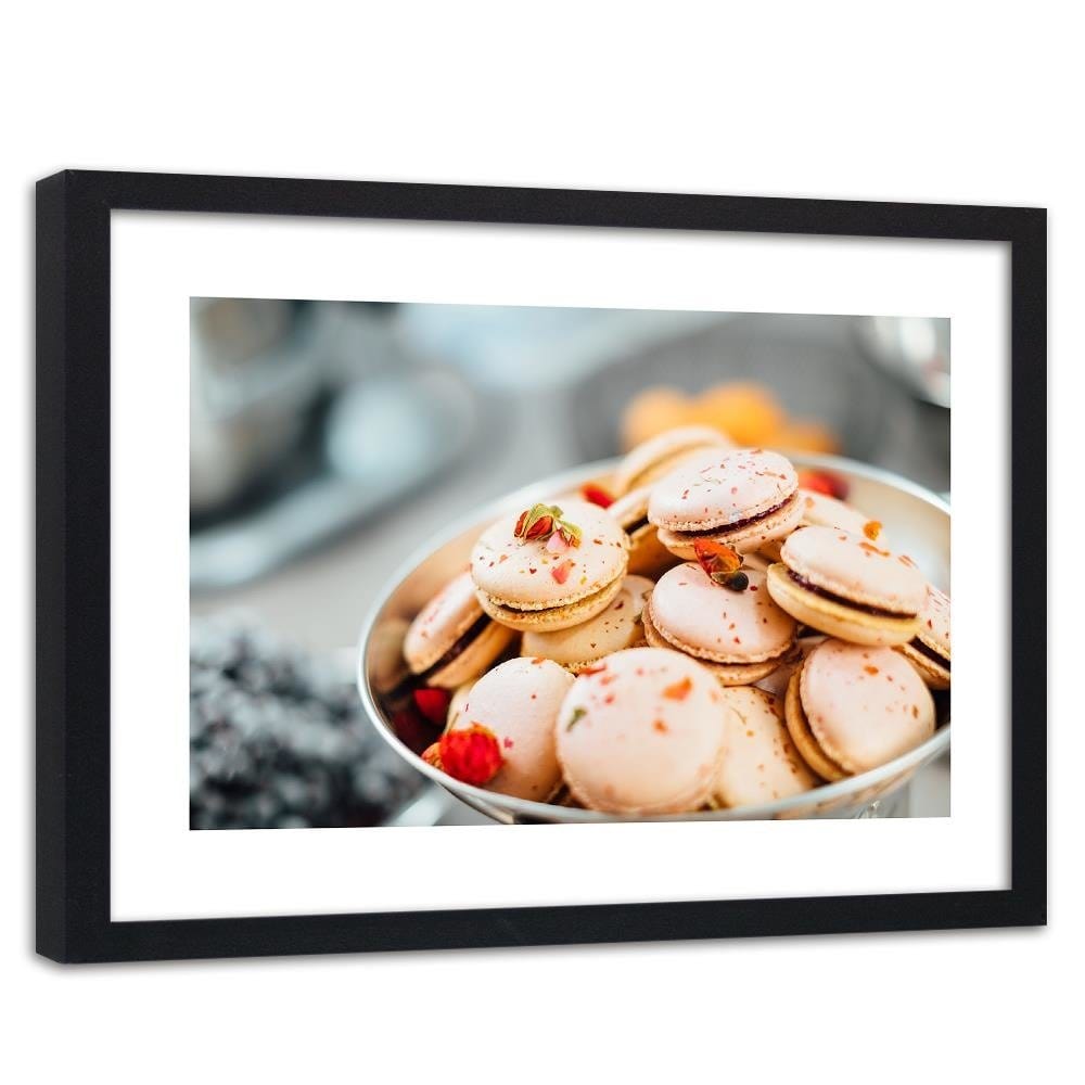 Glezna melnā rāmī - Rose Macaroons Home Trends