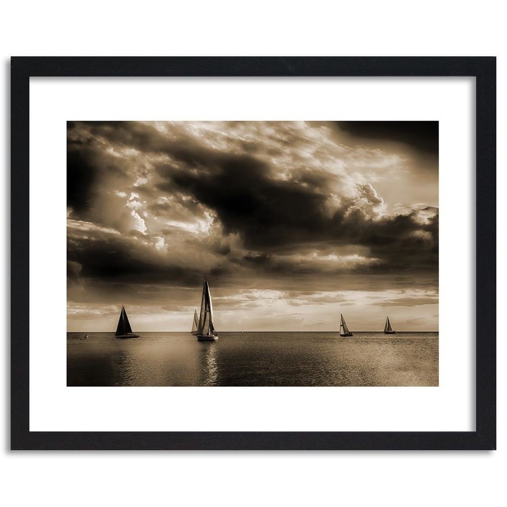 Glezna melnā rāmī - Sailboats At Sea 1 Home Trends