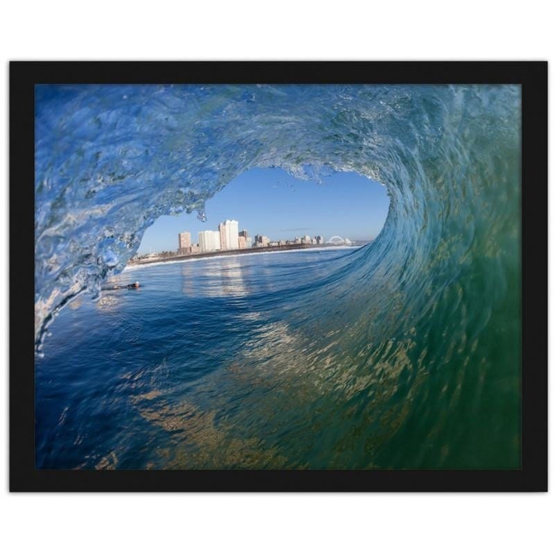 Glezna melnā rāmī - Sea wave overlooking the city Home Trends