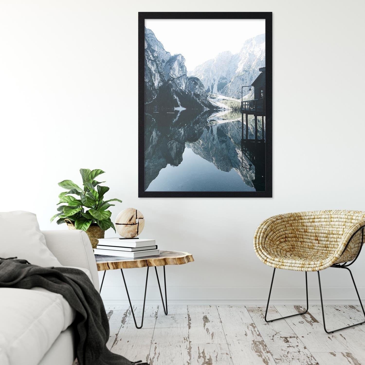 Glezna melnā rāmī - Secret Mountains Home Trends