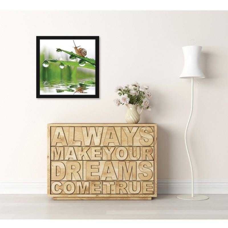 Glezna melnā rāmī - Snail on sprinkled grass Home Trends