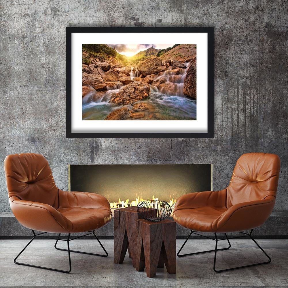 Glezna melnā rāmī - Stone Waterfall Home Trends