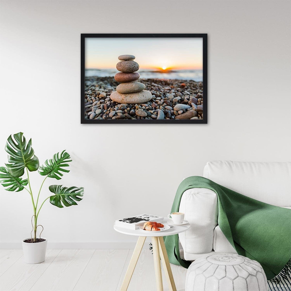 Glezna melnā rāmī - Stones By The Sea Home Trends