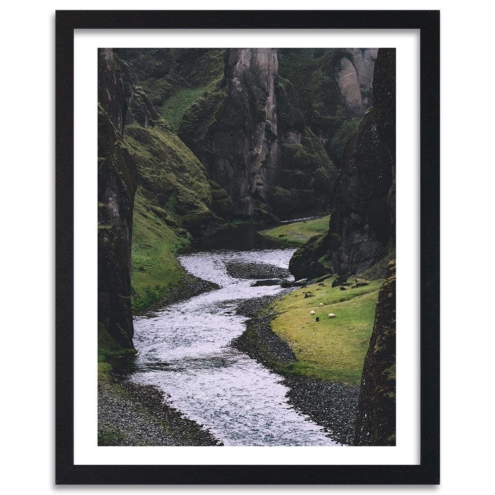 Glezna melnā rāmī - Stream In The Mountains Home Trends