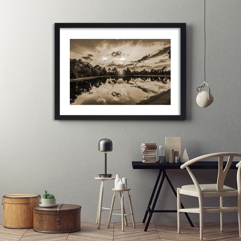 Glezna melnā rāmī - Sunrise Over The Lake 1 Home Trends