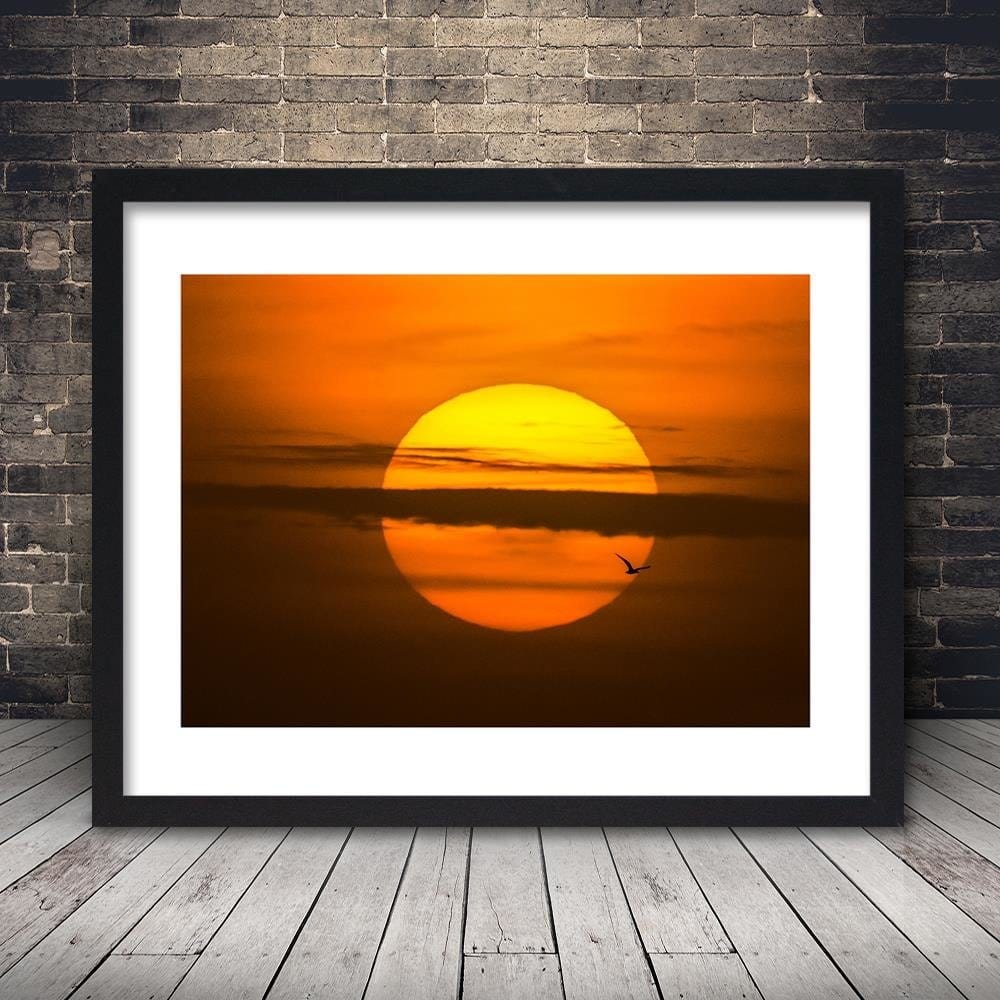 Glezna melnā rāmī - Sunset Home Trends