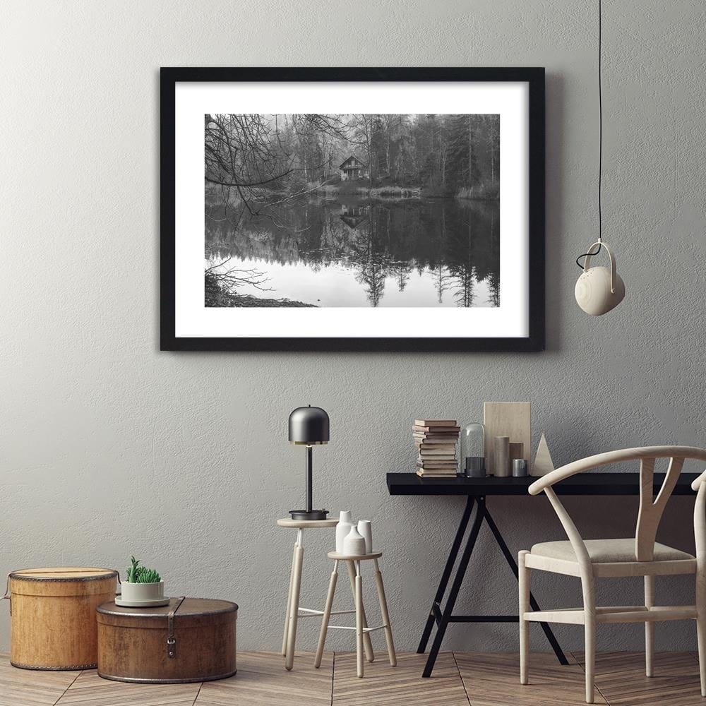 Glezna melnā rāmī - The Lake House 2 Home Trends