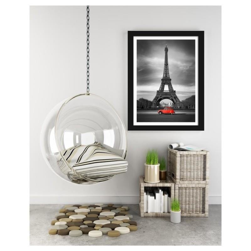 Glezna melnā rāmī - The old car in front of the Eiffel Tower Home Trends