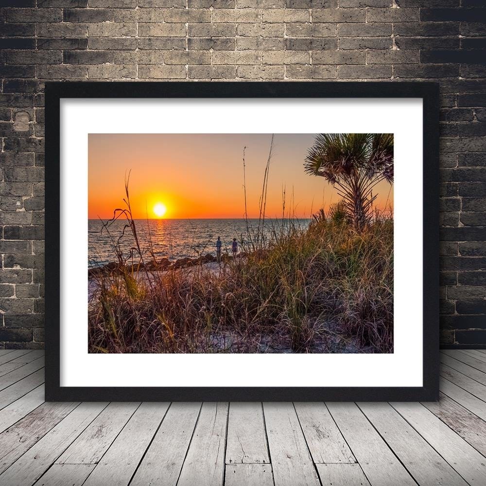 Glezna melnā rāmī - The Sea At Sunset Home Trends