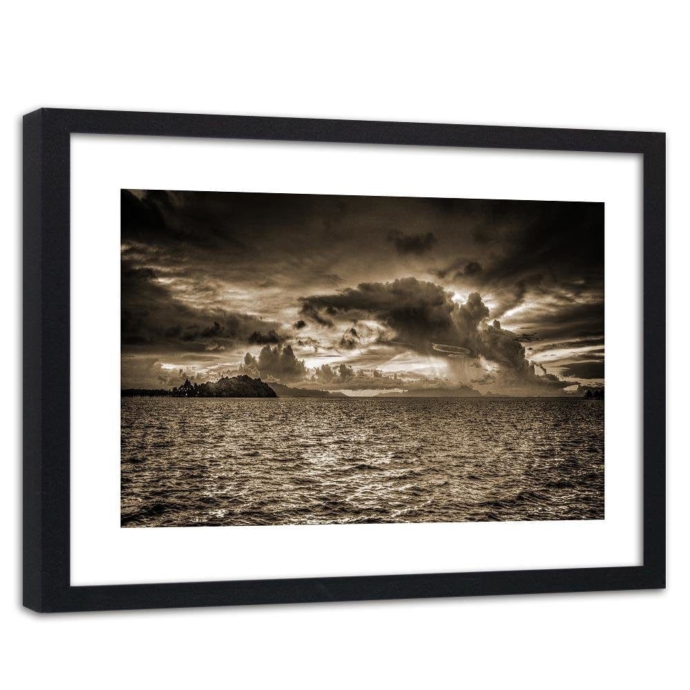 Glezna melnā rāmī - The Sky Before The Storm 1 Home Trends