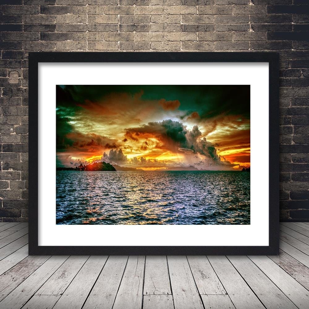 Glezna melnā rāmī - The Sky Before The Storm Home Trends