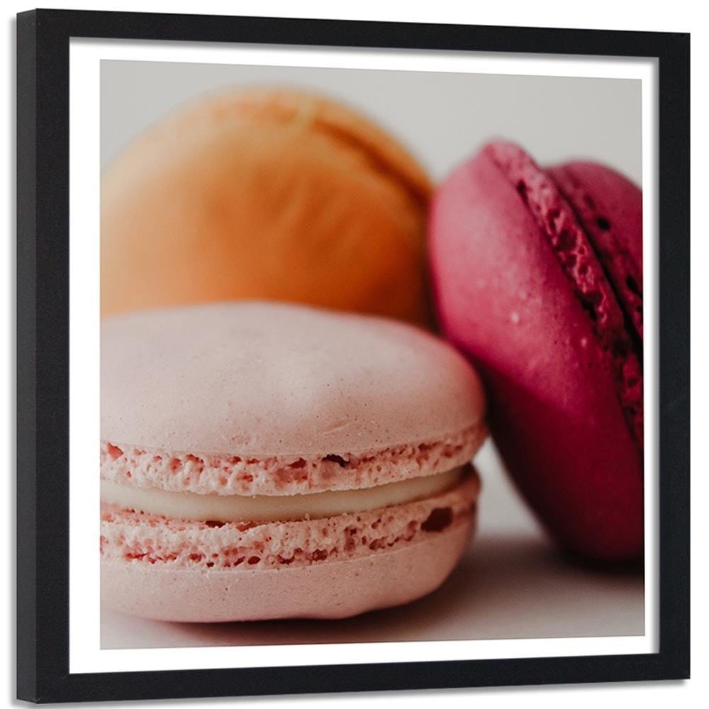 Glezna melnā rāmī - Three Colorful Macaroons Home Trends