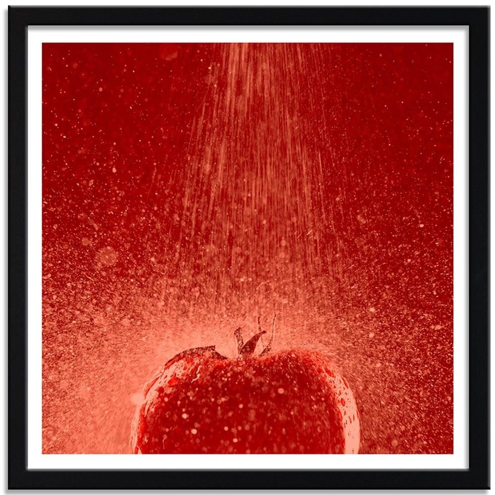 Glezna melnā rāmī - Tomato In The Stream Of Water Home Trends
