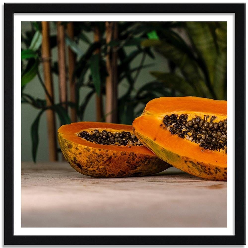 Glezna melnā rāmī - Two Halves Of Papaya Home Trends