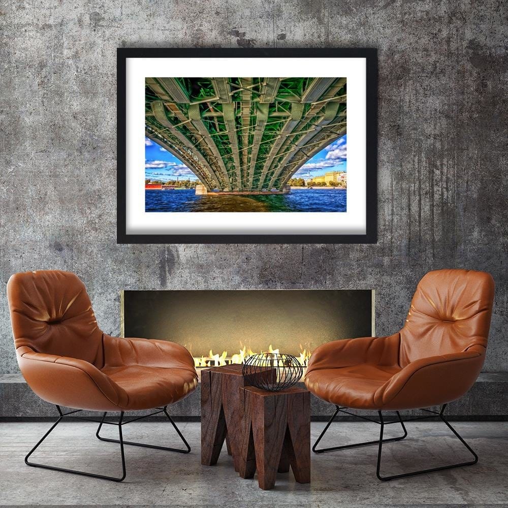 Glezna melnā rāmī - Under The Iron Bridge Home Trends