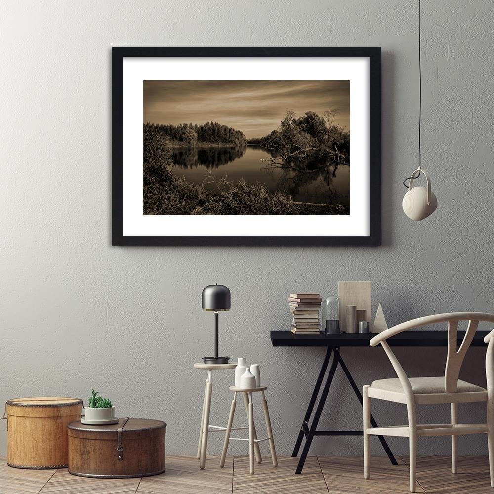 Glezna melnā rāmī - View Of The Lake 1 Home Trends