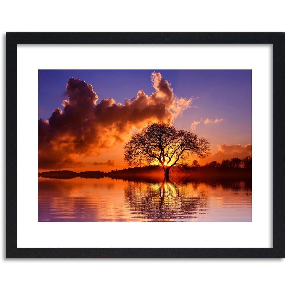 Glezna melnā rāmī - View Of The Tree At 4 Home Trends