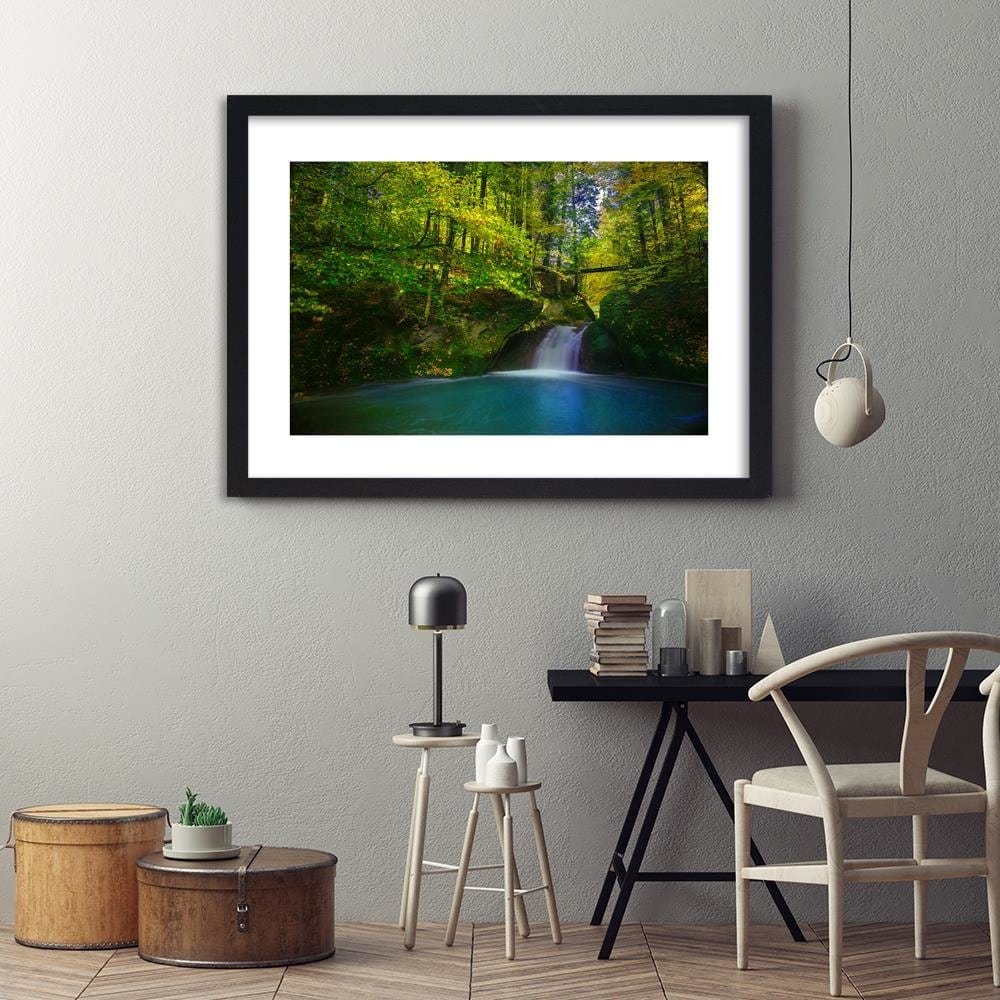 Glezna melnā rāmī - Waterfall And Autumn Trees 4 Home Trends