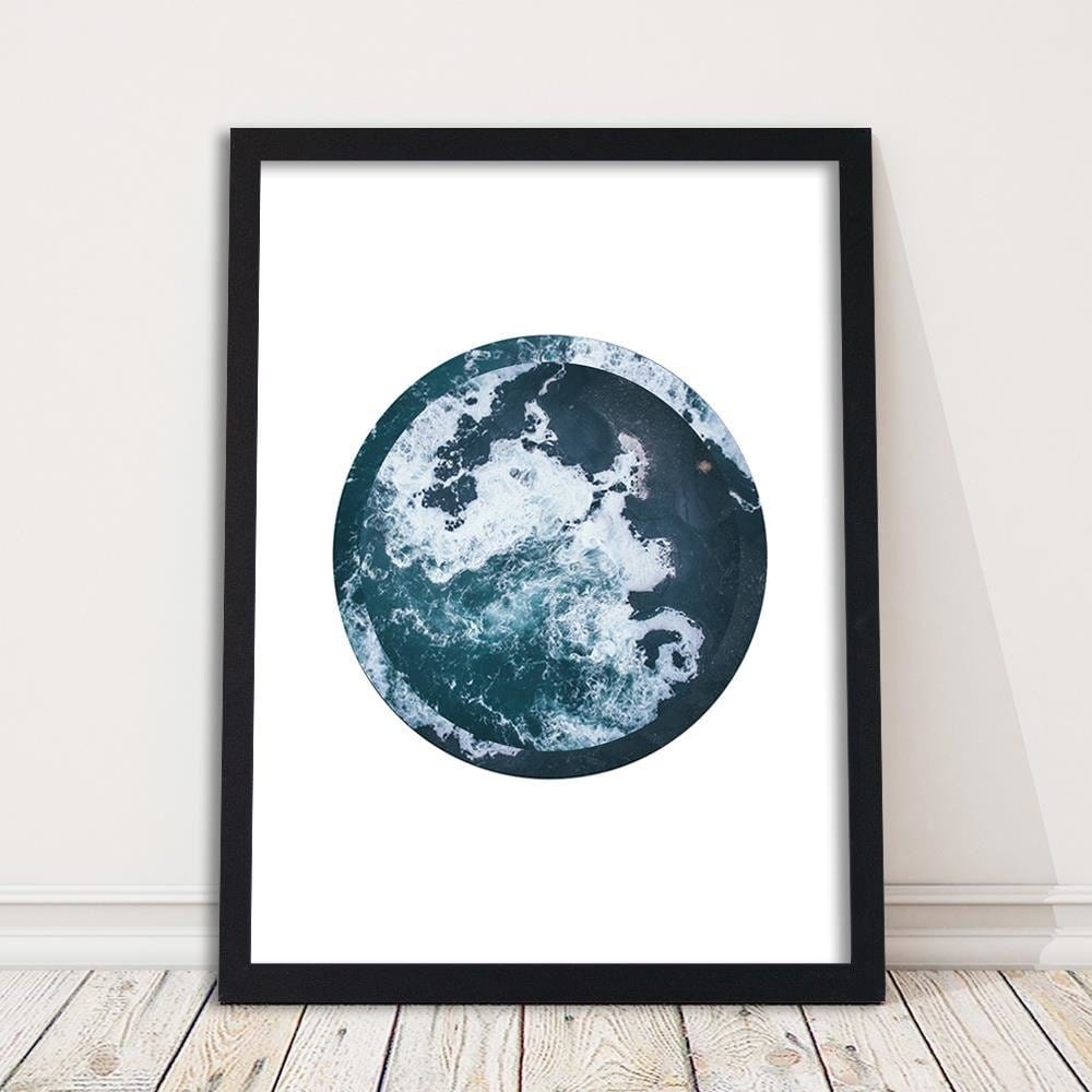Glezna melnā rāmī - Waves In A Circle Home Trends