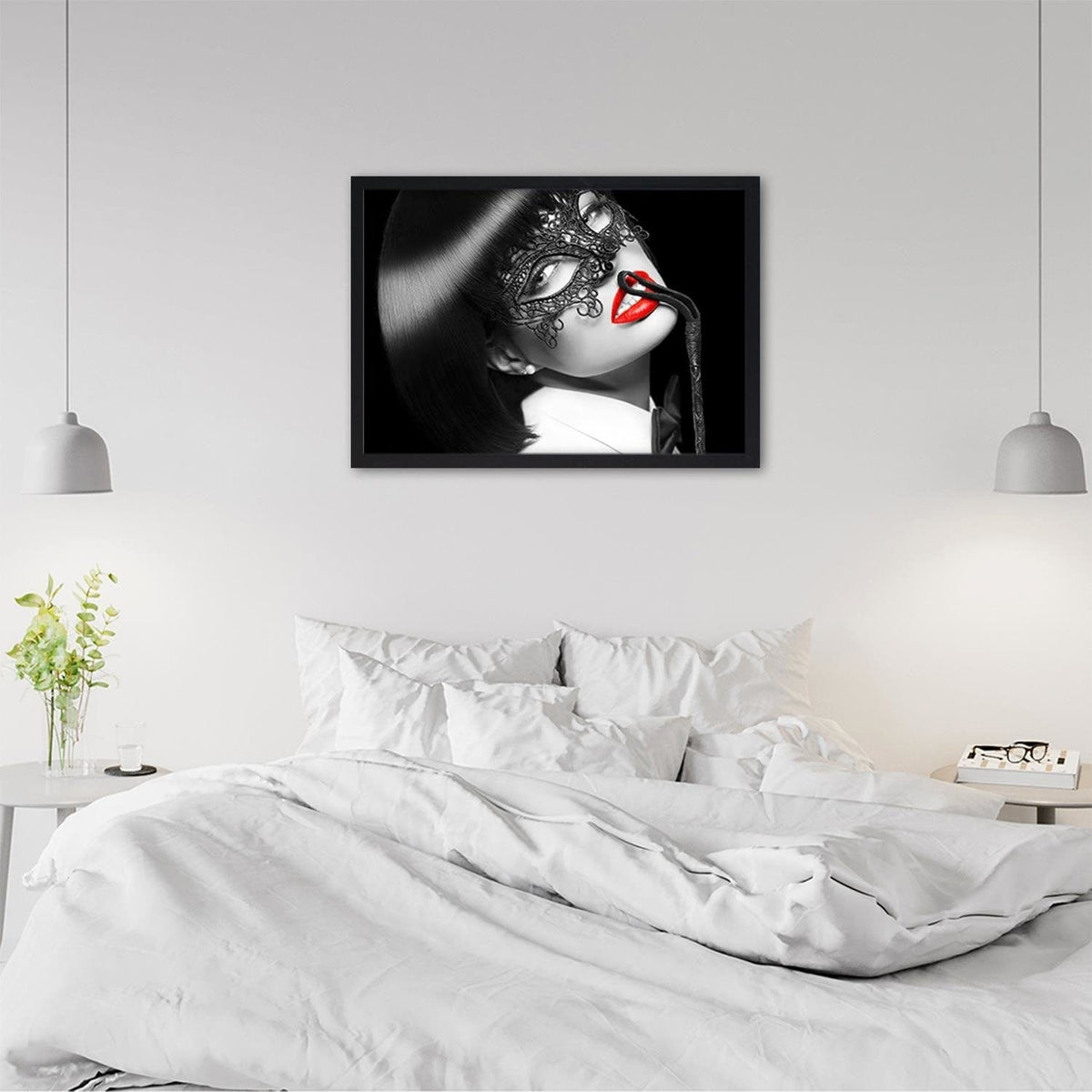 Glezna melnā rāmī - Woman In The Mask Home Trends