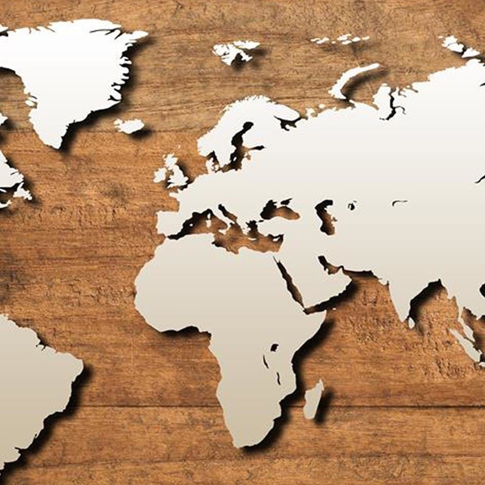 Glezna melnā rāmī - World Map On A Wooden Board Home Trends