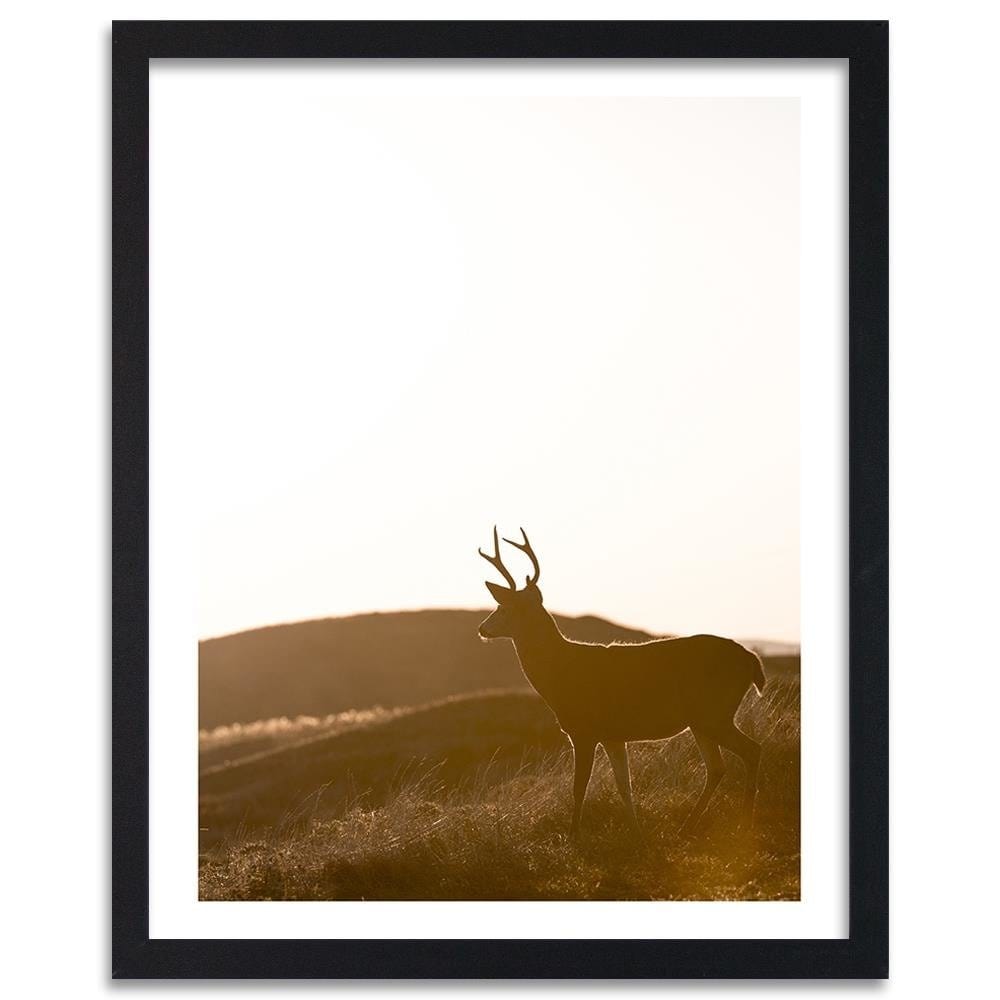 Glezna melnā rāmī - Young Deer Home Trends