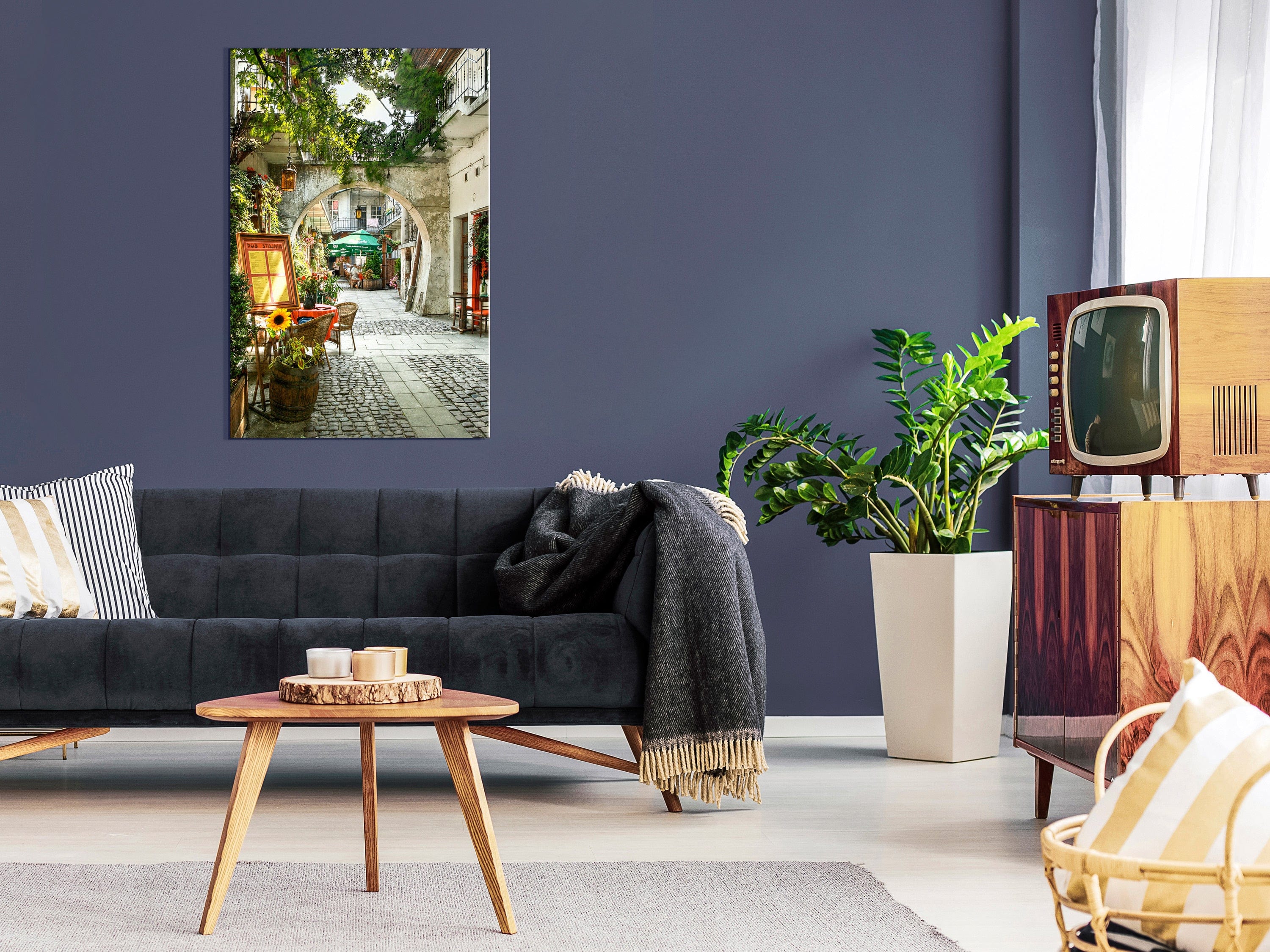 Glezna - Cracow_ Sunny Pub (1 Part) Vertical Home Trends