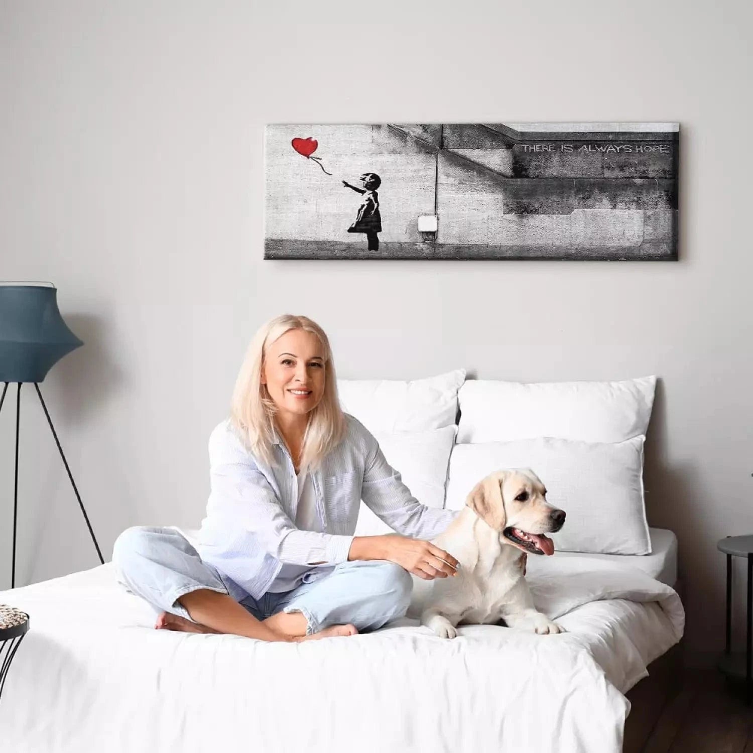 Kanva - Vienmēr ir cerība, Banksy stilā - 123184 (pelēkā un sarkanā krāsā) Home Trends