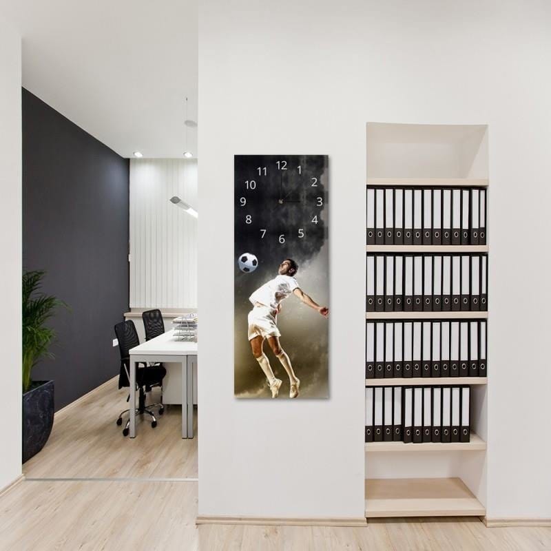 Dekoratīvais sienas pulkstenis Football player E-interjers.lv