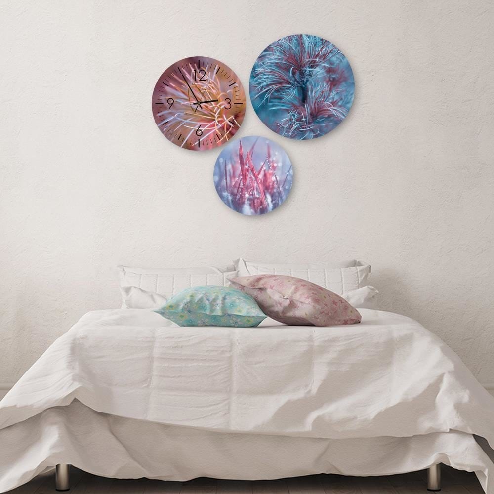 Dekoratīvais sienas pulkstenis The barbed-wire time E-interjers.lv