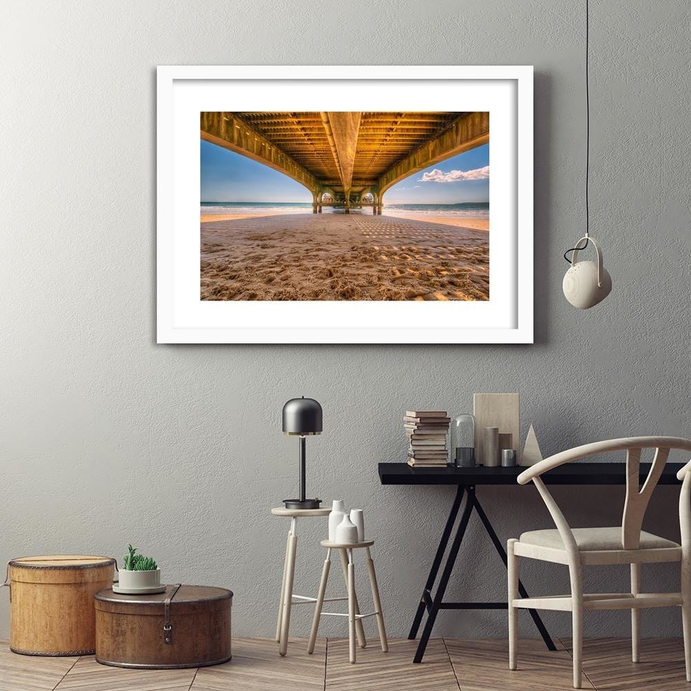 Glezna baltā rāmī - Beach Under The Pier Home Trends DECO