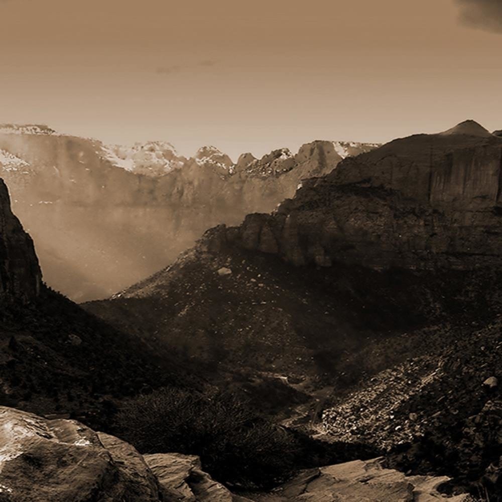 Glezna baltā rāmī - Between The Rocks 1 Home Trends DECO