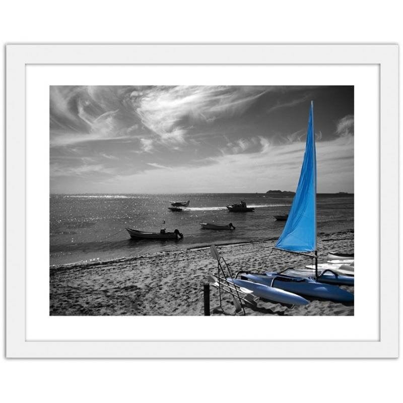 Glezna baltā rāmī - Blue catamaran Home Trends DECO