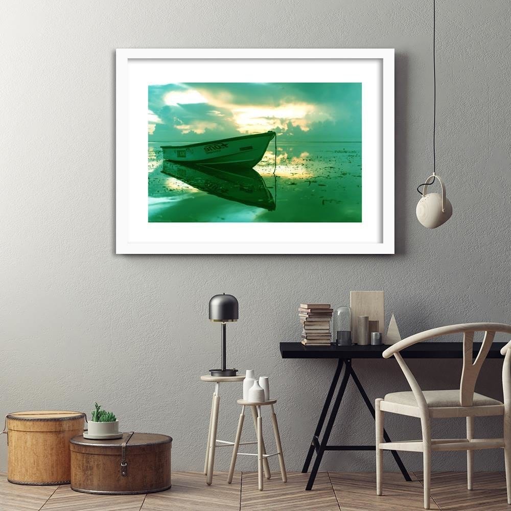 Glezna baltā rāmī - Boat On The Sea Home Trends DECO