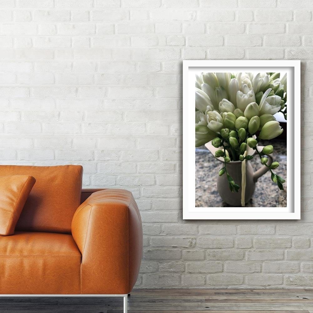 Glezna baltā rāmī - Bouquet Of Freesia Home Trends DECO