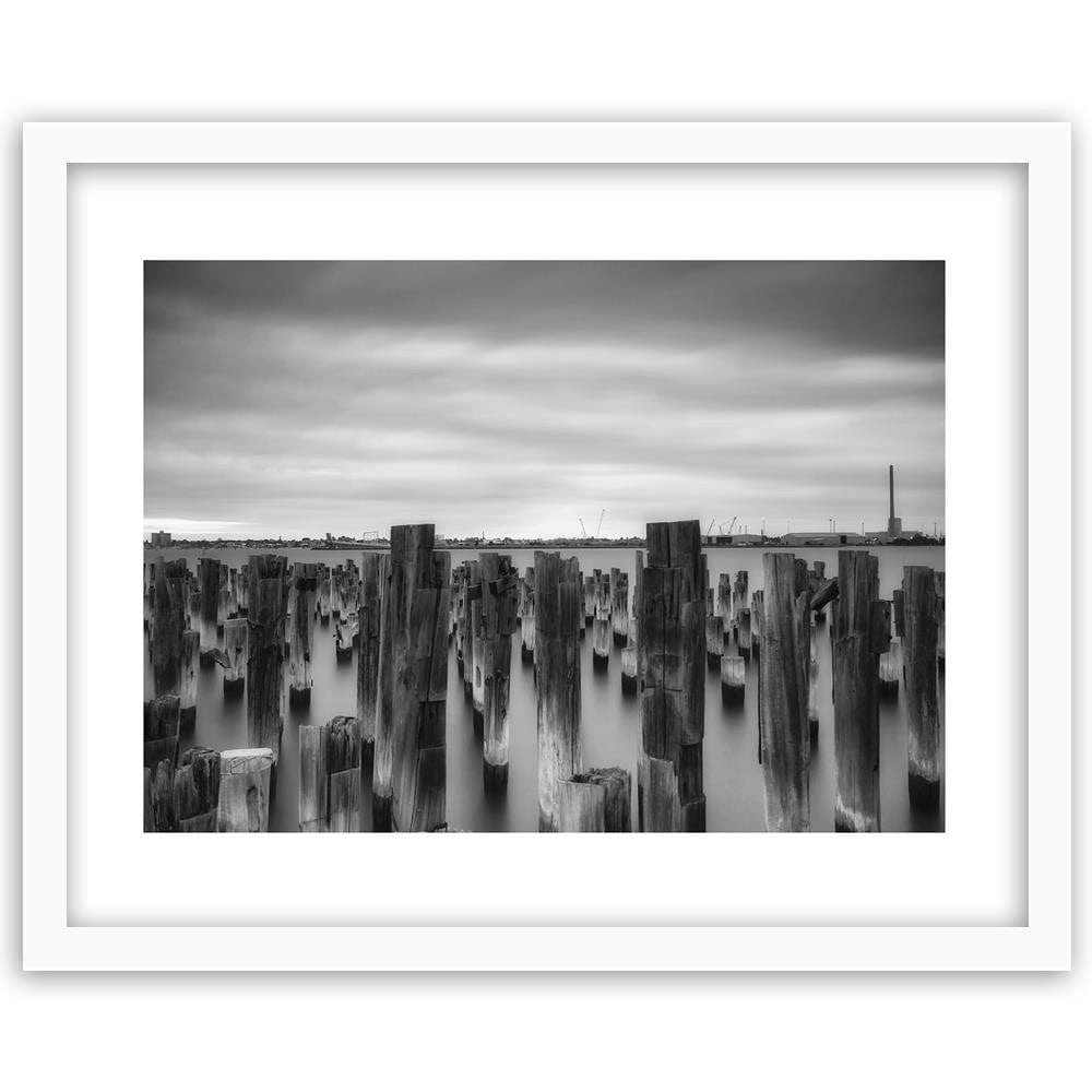 Glezna baltā rāmī - Breakwater At The Port 2 Home Trends DECO